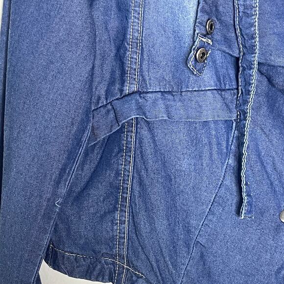 LIFE IN PROGRESS CHAMBRAY CROP JACKET SIZE S - Picture 8 of 12